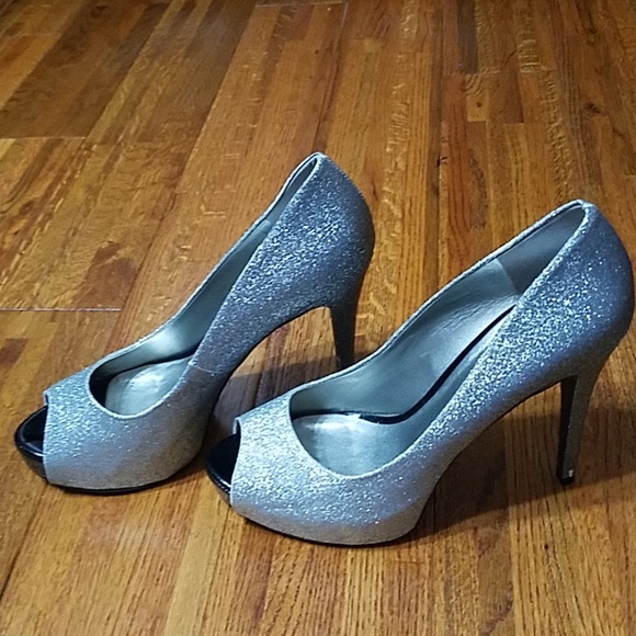 a.n.a Shoes - a.n.a Silver Shoes
